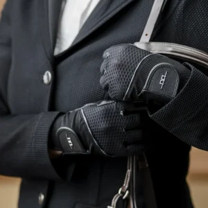 AA Motion Lite Mesh Glove 5 Black