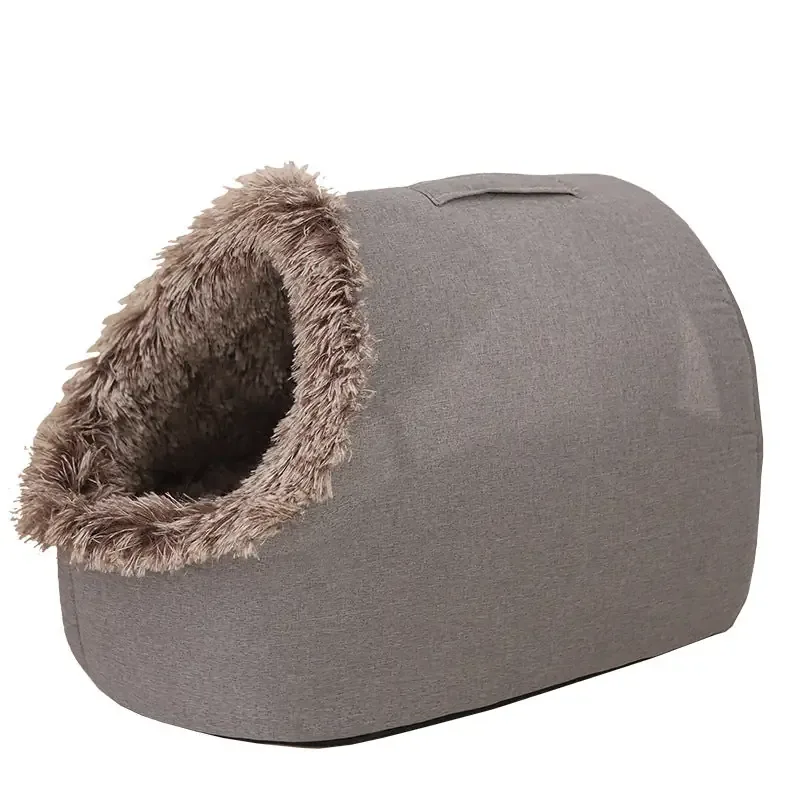 Alpine Retreat - Portable Plush Pet Bed for Cats & Small Dogs