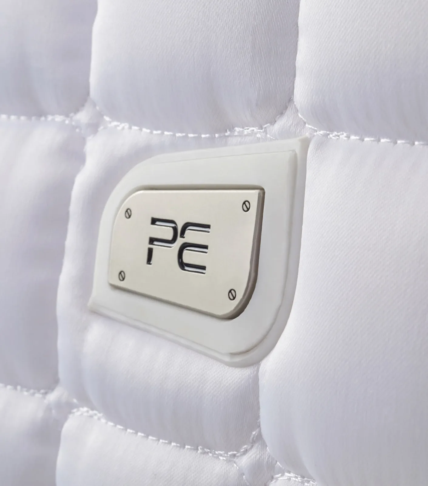 Armada Close Contact Dressage Square White - Image 2
