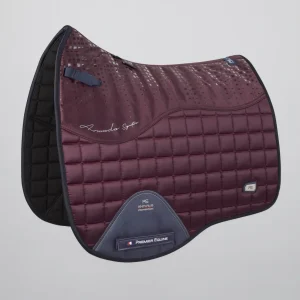 Armada Close Contact Dressage Square Wine