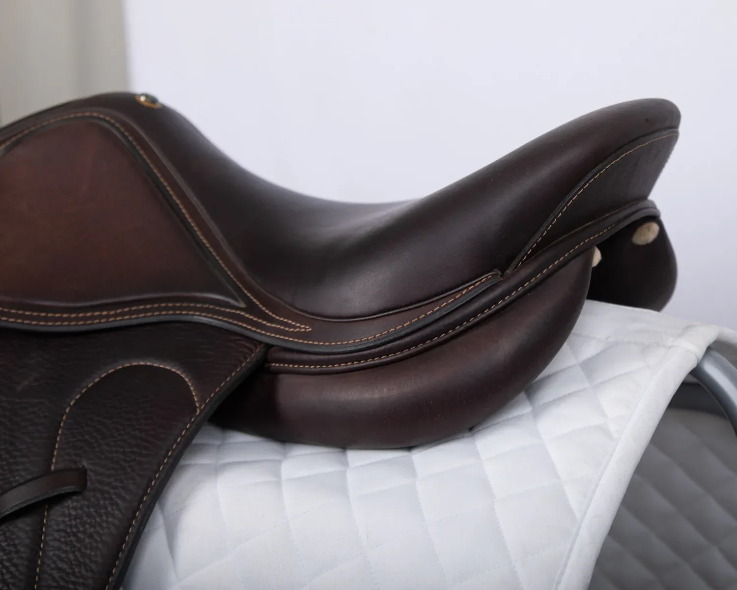 BLEMISHED Circuit™ Premier Victory RTF Saddle - Image 2