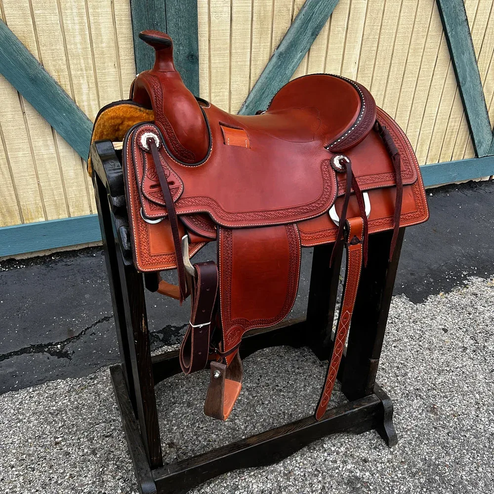 Bob`S Custom Saddlery 17in Ranch Saddle