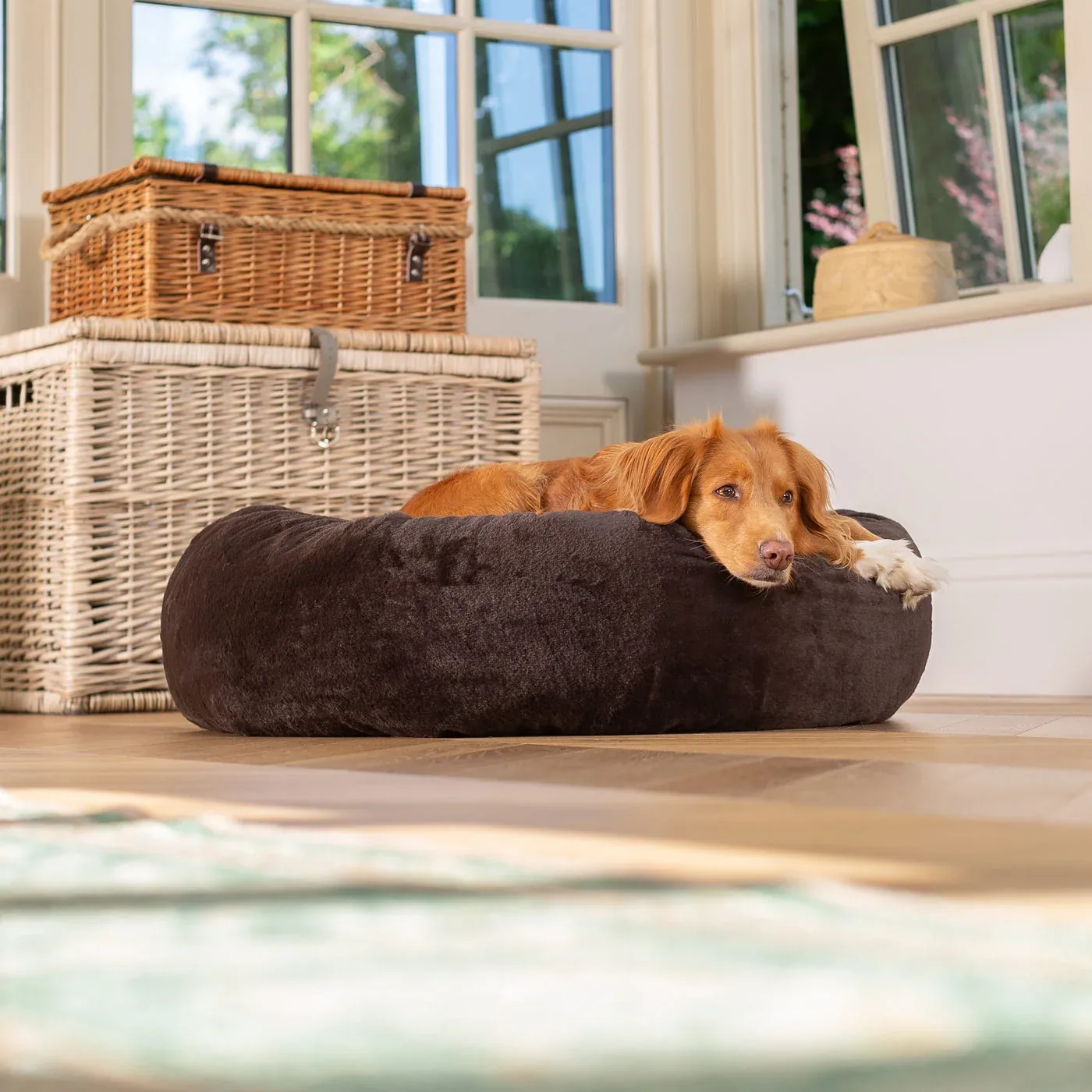 Calming Anti-Anxiety Donut Bed With Removable Covers in Dusk Faux Fur by Lords & Labradors - Image 2