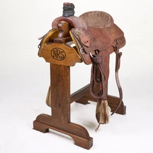 Circle J Used 16in 1/2 Breed Basket Weave and Floral Circle J Team Roping Saddle