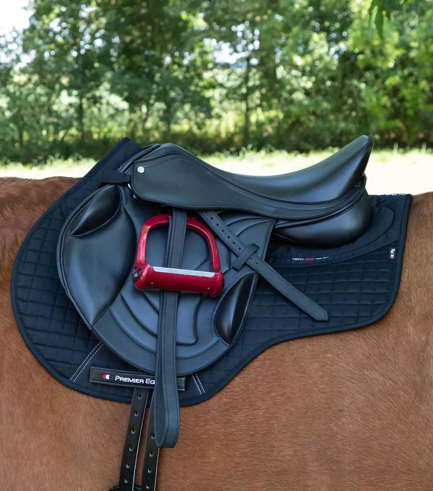 Close Contact Tech Grip Pro Anti-Slip Saddle Pad - GP/Jump Square Black - Image 2