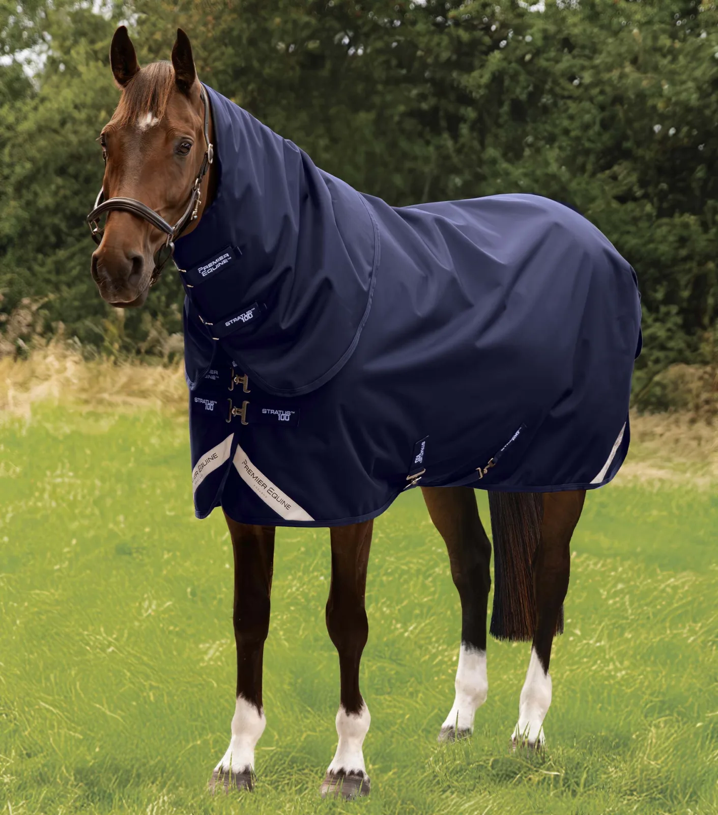 END OF LINE - Stratus 1200 Series 100g Turnout Rug with Classic Neck Cover Navy