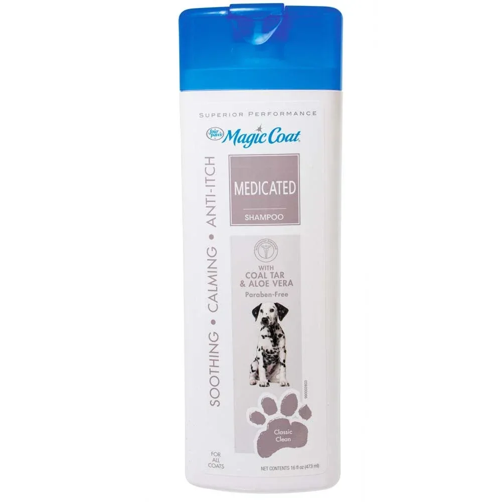 Four Paws Magic Coat Medicated Dog Shampoo for Skin Allergies Medicated Dog Shampoo 16 oz (1 ct)