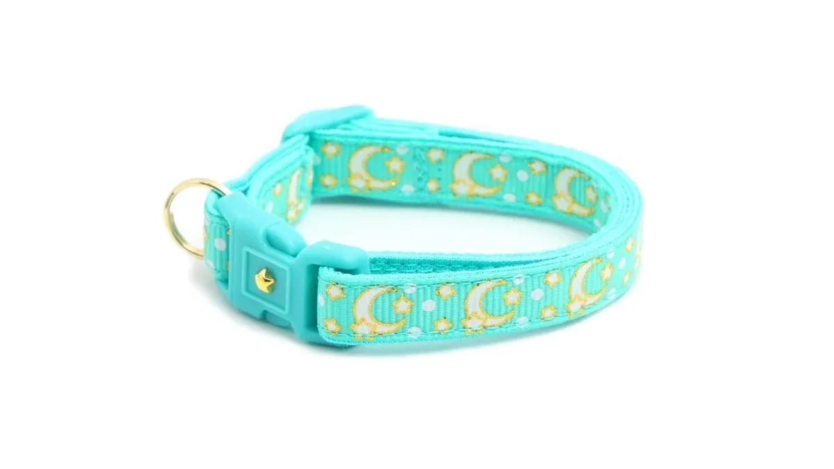 Gold Moons and Stars on Aqua V2 Cat Collar - Image 2