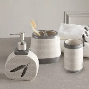 Hiend Accents Feather Ceramic 3 Piece Bath Set