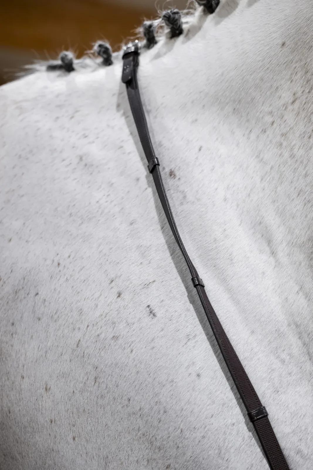 Horseware Jumper Reins with Stoppers - Image 2