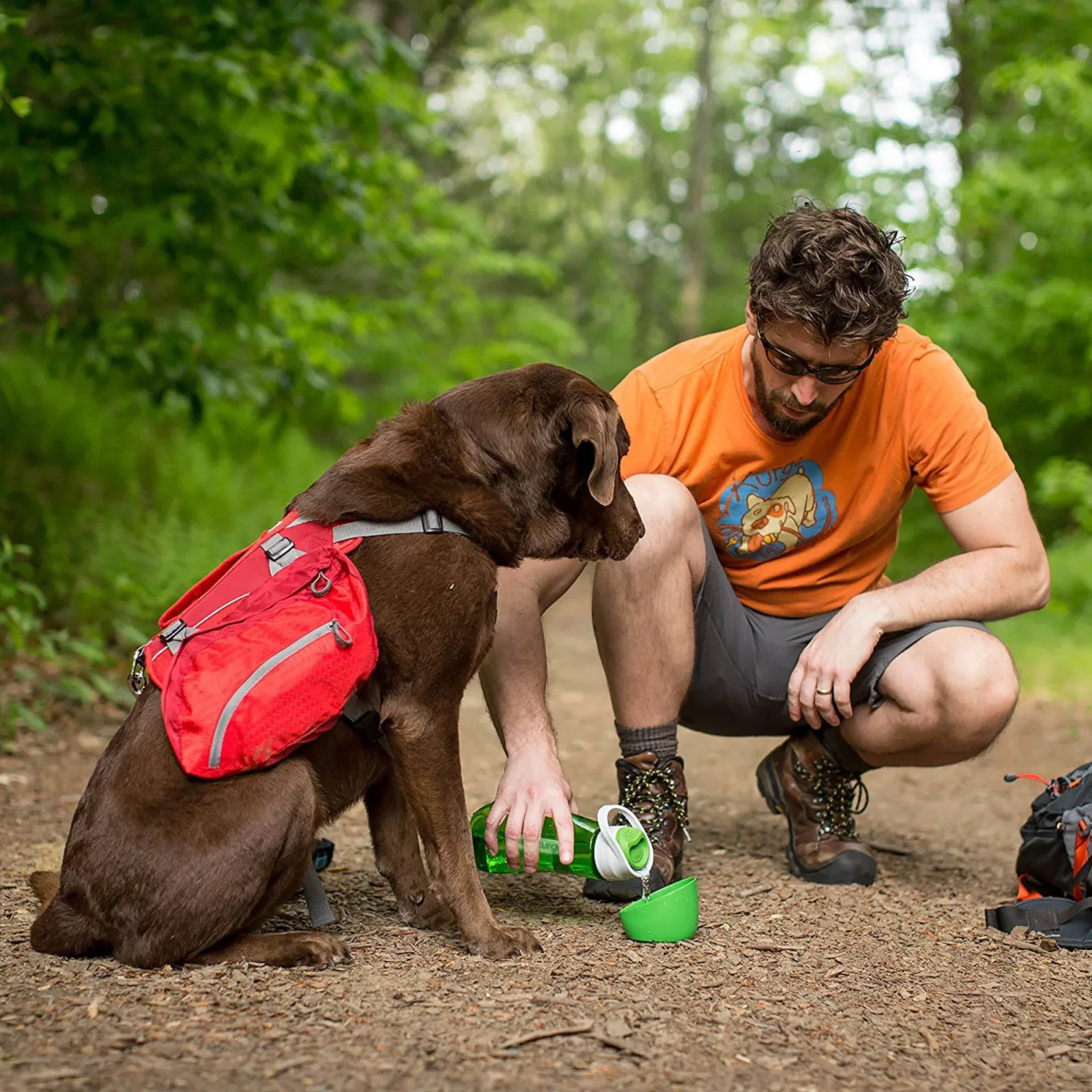 Kurgo Gourd 2 in 1 Dog Travel Water Bottle & Water Dispenser - Image 2