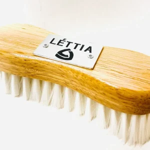 Lettia Face Brush with Metal Logo