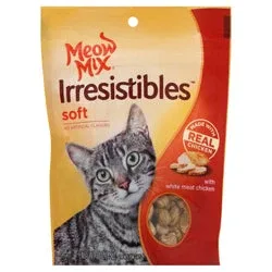 Meow Mix Irresistibles Soft Cat Treats White Meat Chicken 3 oz - Image 2