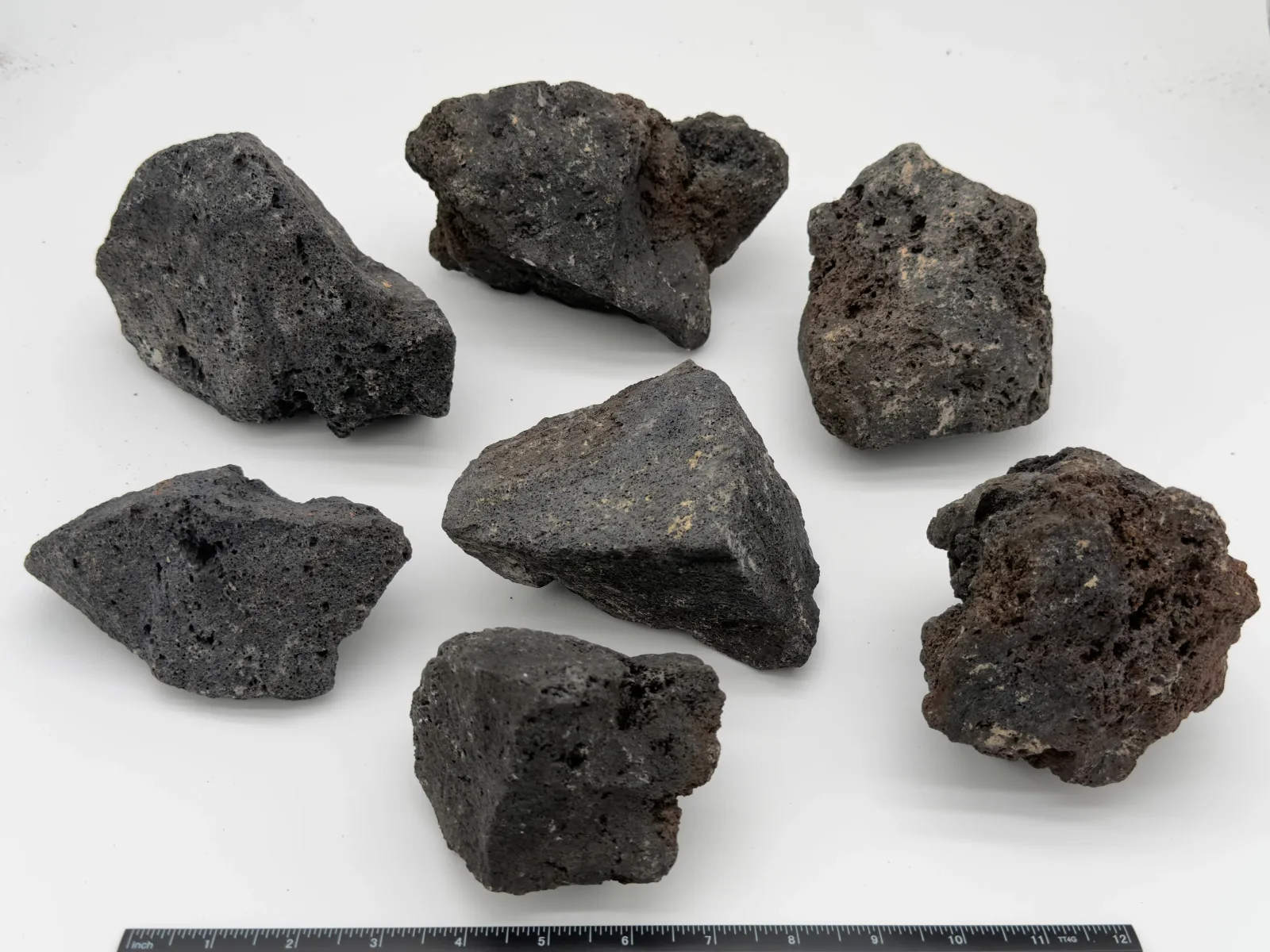 NATURE'S ROCKS BLACK LAVA ROCK, 3-7", 5 LB