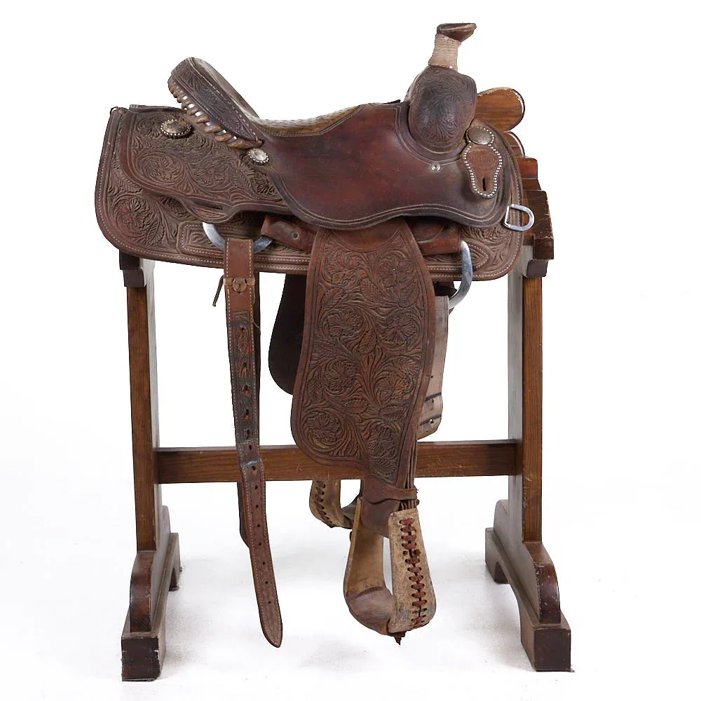 NRS Competitor Series Used 15in 3/4 Tooled Calf Roper with seat inlay - Image 2