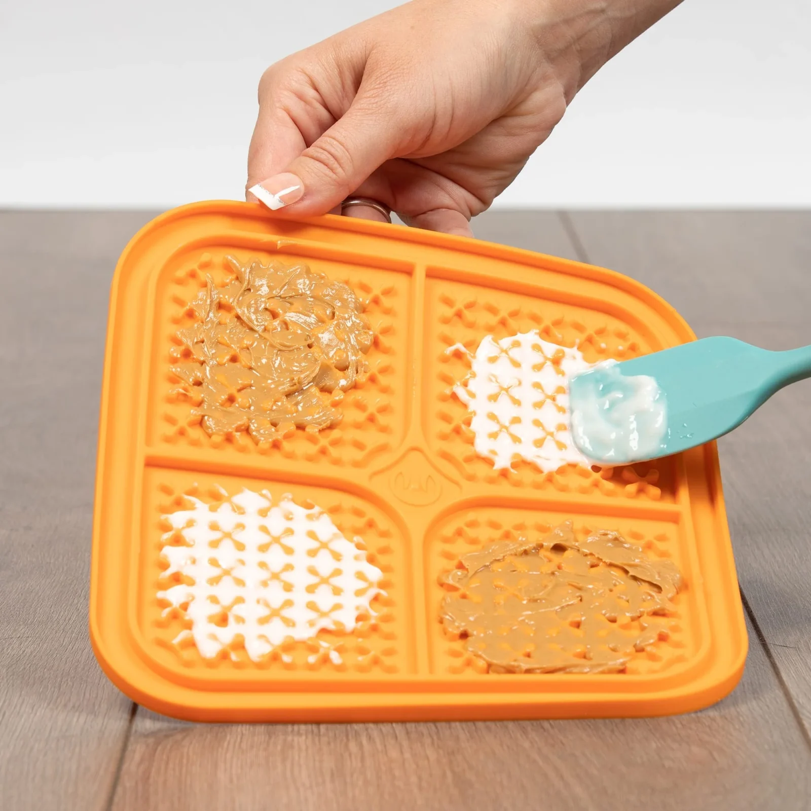 Pet Zone Boredom Busters Endulge Slow-Feeding Licking Mat - Orange - Image 2