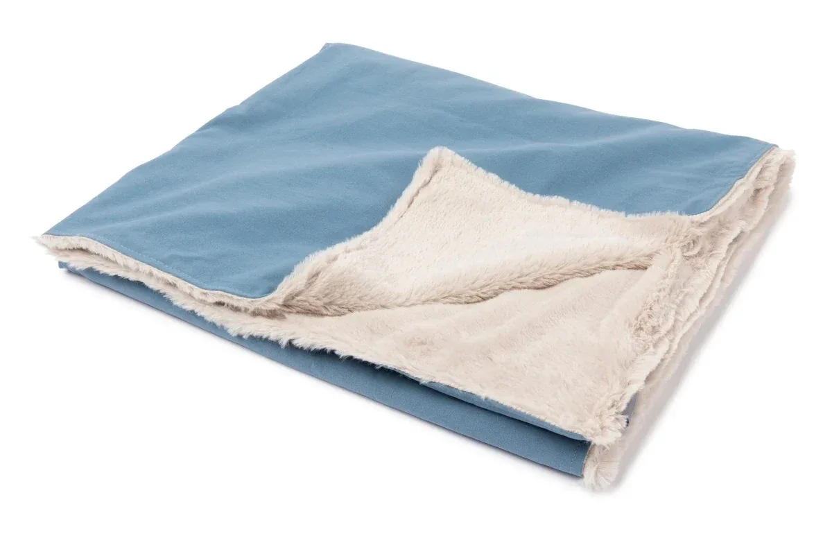 FuzzYard Life Pet Blanket - Image 2