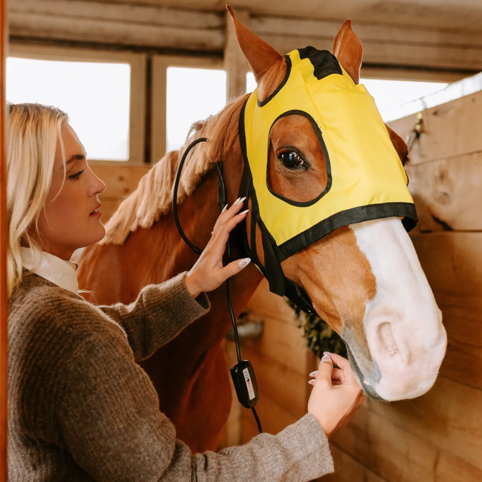 Equine Far Infrared Heating Hood by Thermotex - Image 2