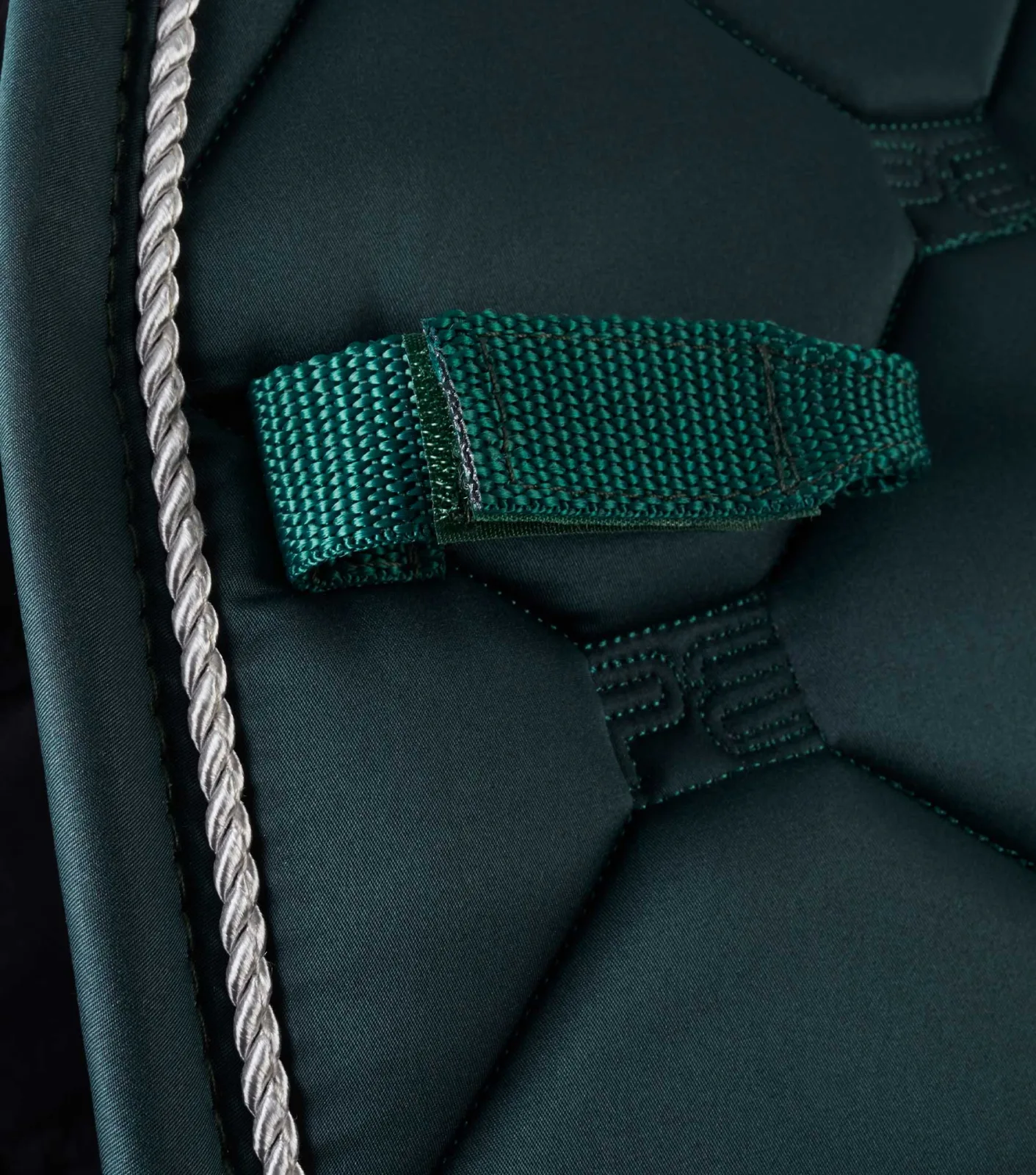 Saltare Close Contact Dressage Square Olive - Image 2