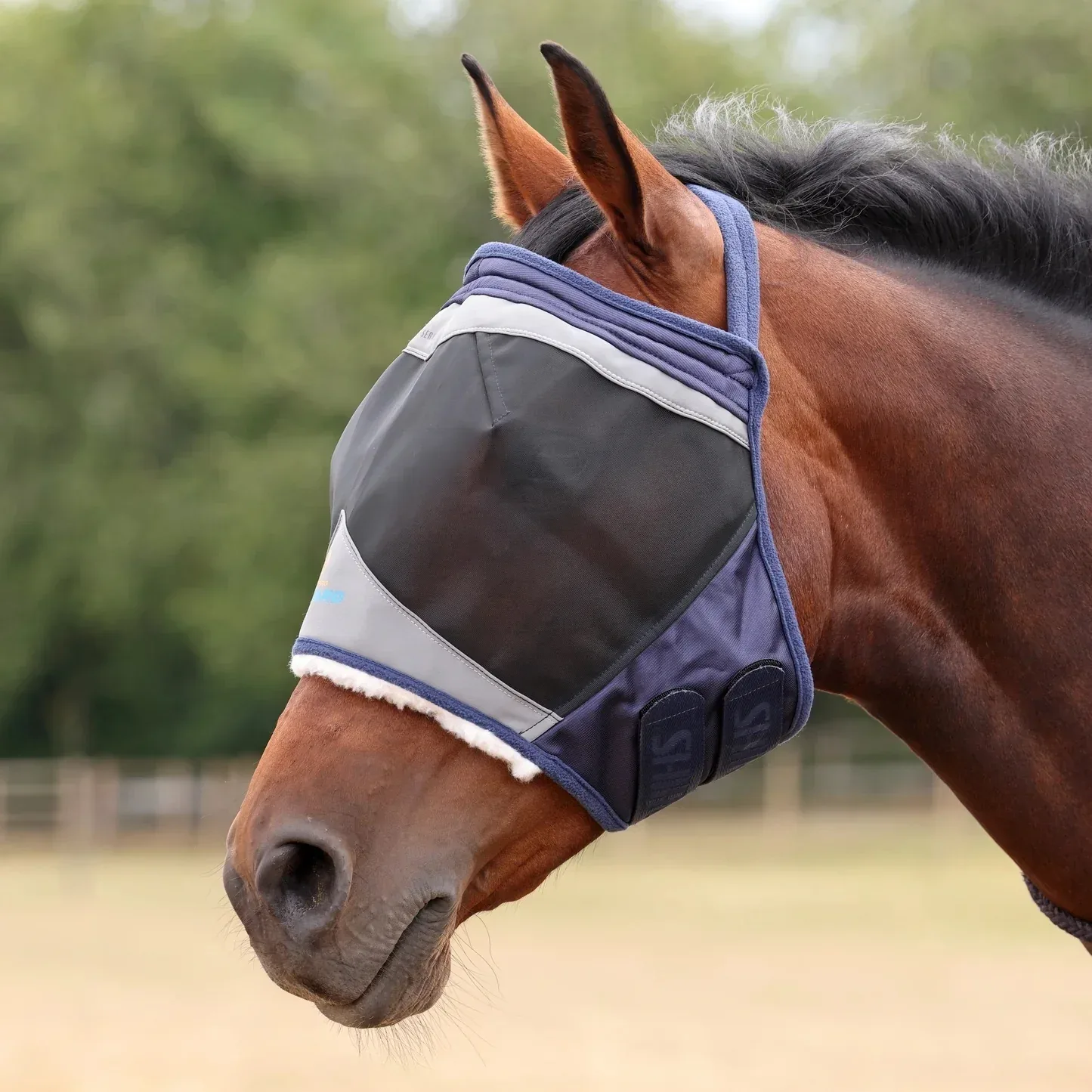 Shires FlyGuard Pro Fine Mesh Earless Fly Mask - Image 2