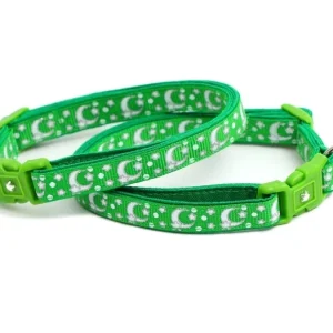Silver Moons and Stars on Kelly Green Cat Collar