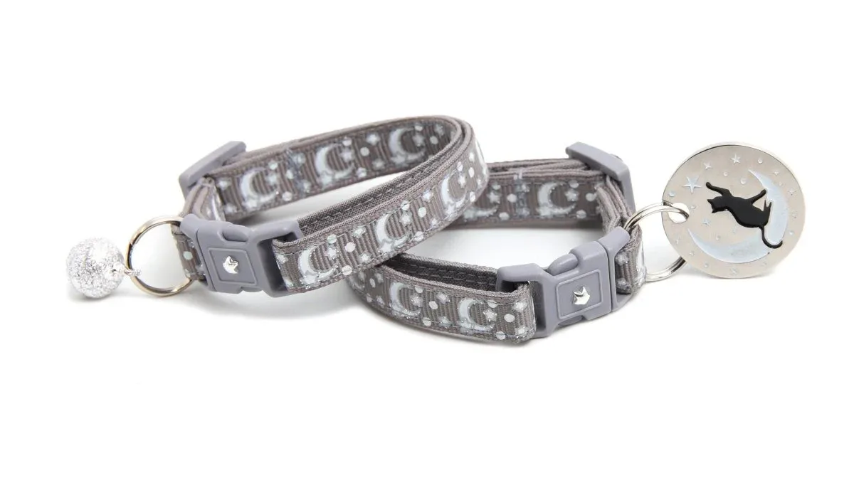 Silver Moons and Stars on Silver Cat Collar - Image 2