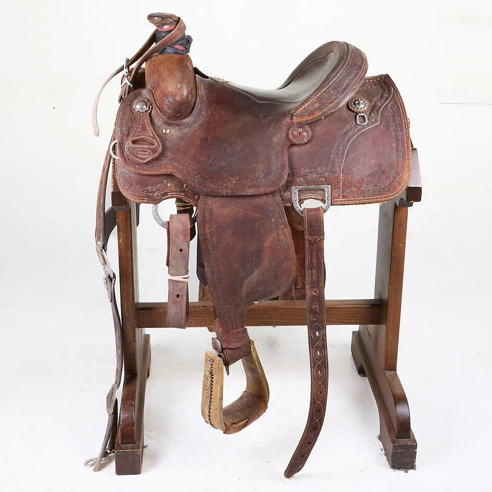 Three Forks Saddlery Used 13.75in Roughout Team Roping Saddle - Image 2