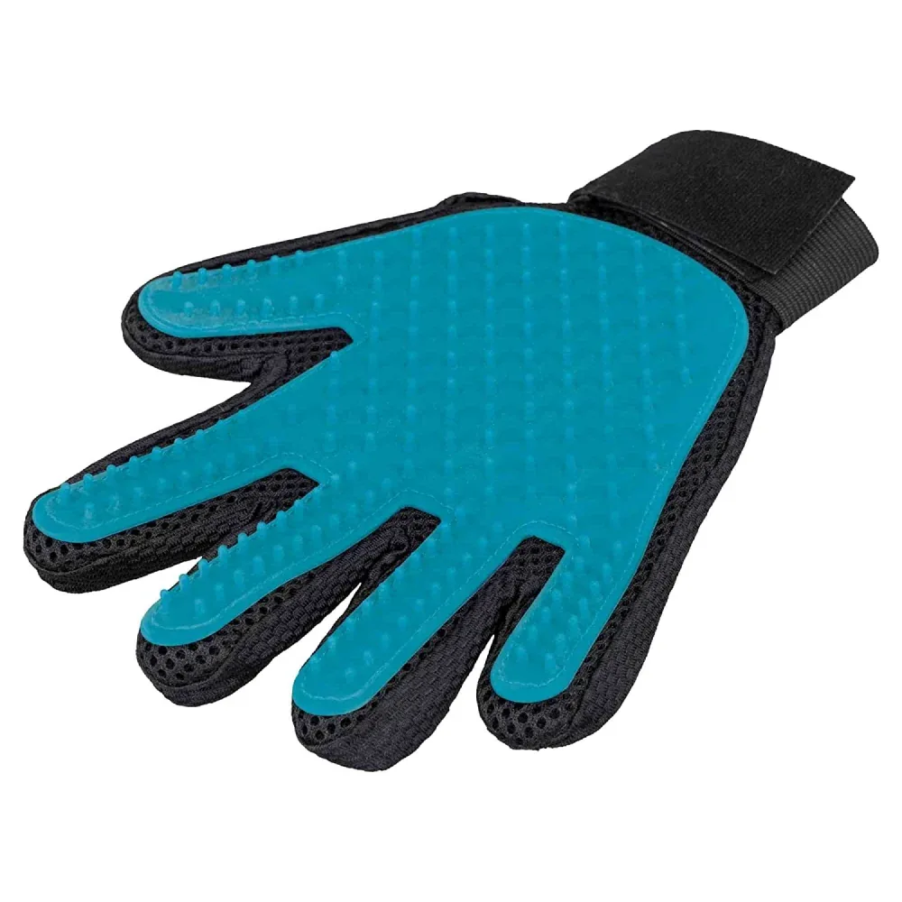 Trixie Fur Care Massage and Shine Gloves for Dogs and Cats (16x24cm) - Image 2