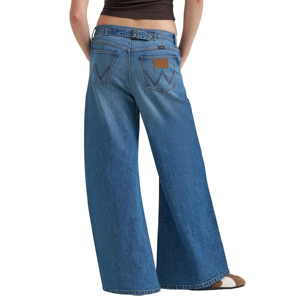 Wrangler Women's Stormy Dust Barrel Jean